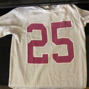 Longsleeve kids shirt w/ number 25 on it
